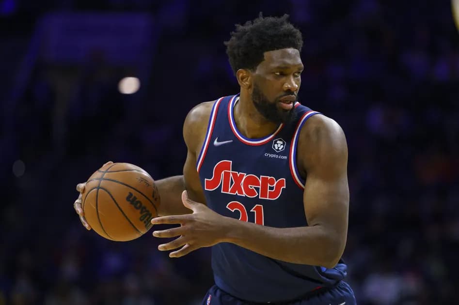 Best NBA player props for Saturday's slate: Embiid dominates the glass
