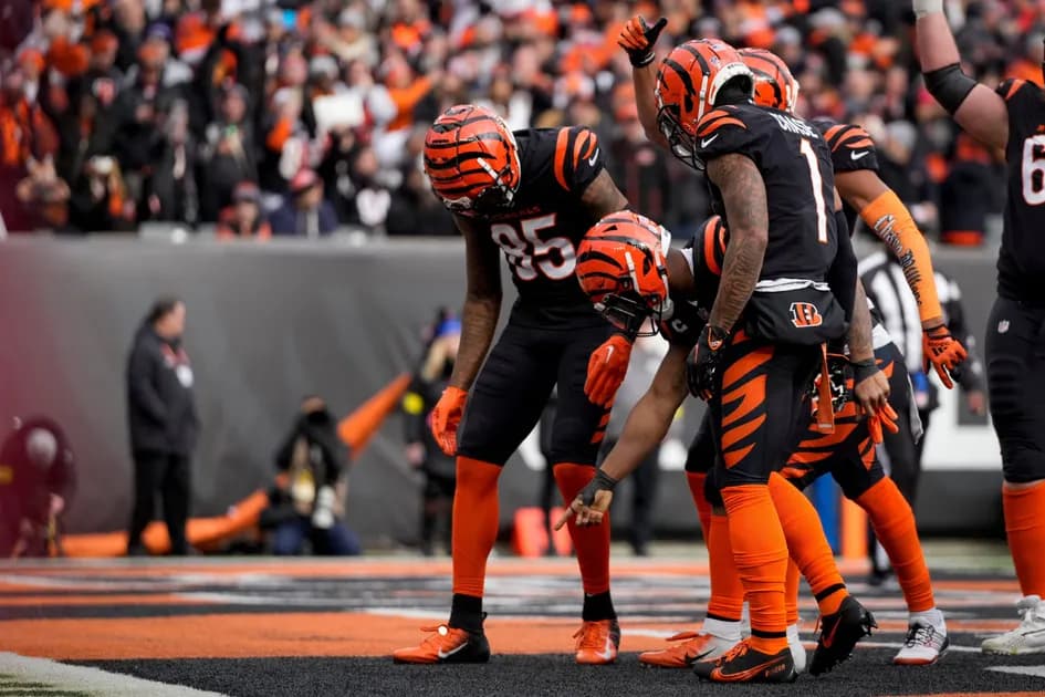 NFL Week 16 Opening Odds, Betting Lines, and spreads: Bengals, Steelers going in opposite directions