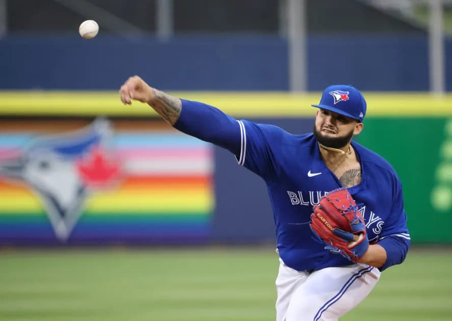 MLB Thursday four-leg mega parlay (+1241 odds): Blue Jays slaughter Orioles