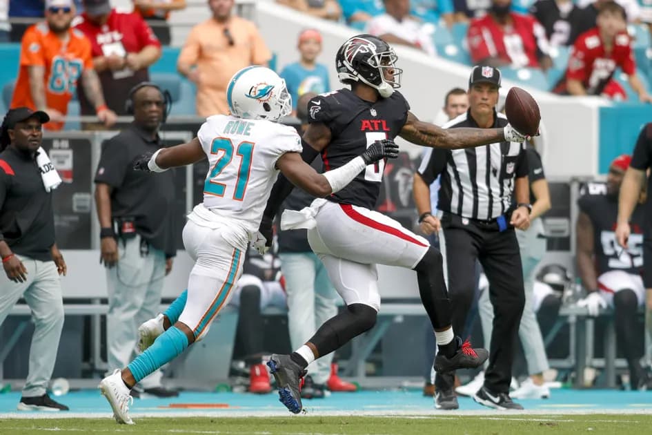 Early Birds: NFL Week 8 opening lines and early bets to target