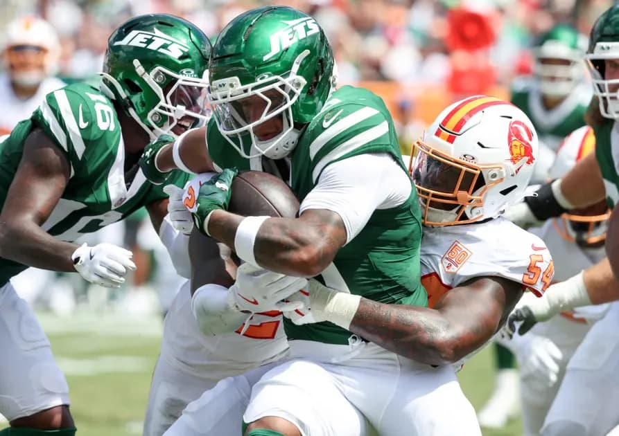 New York Jets vs Miami Dolphins Player Props: Best NFL Player Props for Monday Night Football, Week 4