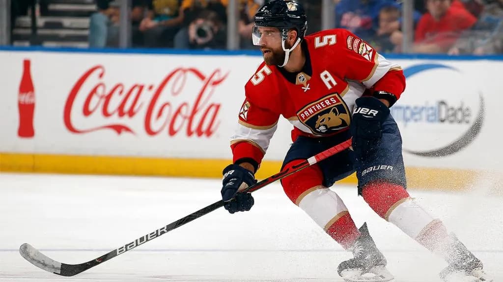 Best player props for Black Friday's NHL slate: Aaron Ekblad to continue hot start