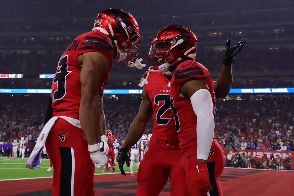 Texans vs Patriots Picks, Props & Parlay for NFL Divisional Round Sunday