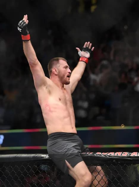 UFC 309 Predictions, Picks & Betting Odds ft. Jon Jones vs. Stipe Miocic: Jones and Miocic Need Several Rounds