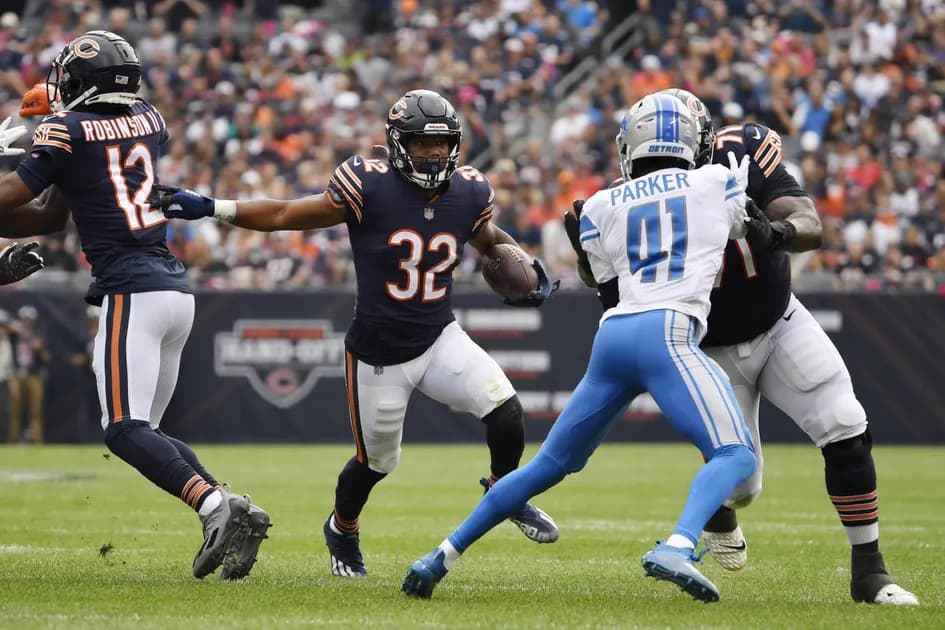 Best expert NFL player prop bets for Week 3's early 1pm games: David Montgomery runs over the Texans