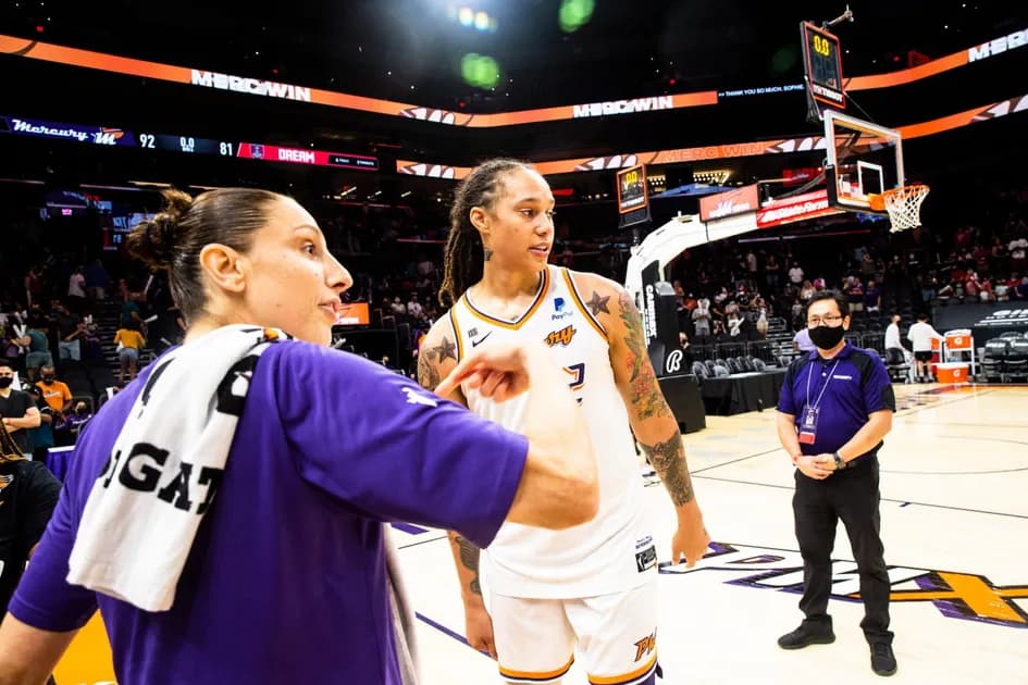 WNBA Playoffs Sunday: Sun, Sky fight for pace of play while Aces look to slow Mercury's red-hot shooting