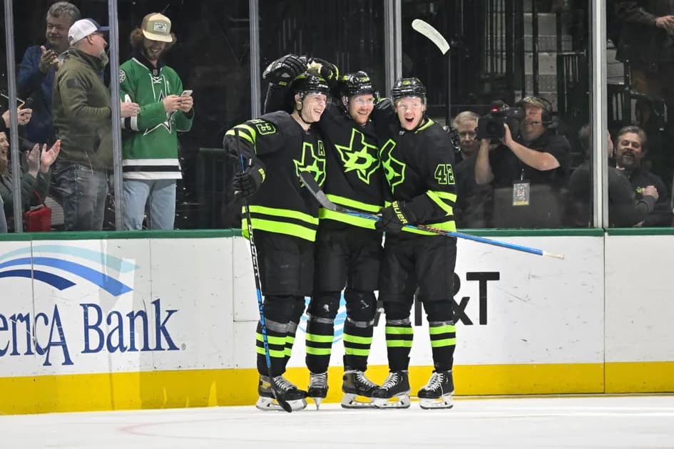 NHL Monday mega parlay (+1206) today, 2/6: High totals dominate the slate