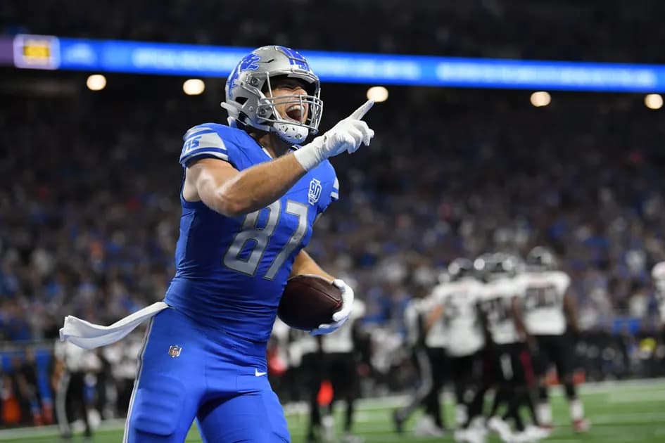 NFL Week 7 parlay at mega +1211 odds on Sunday 10/22: Lions ground the Ravens