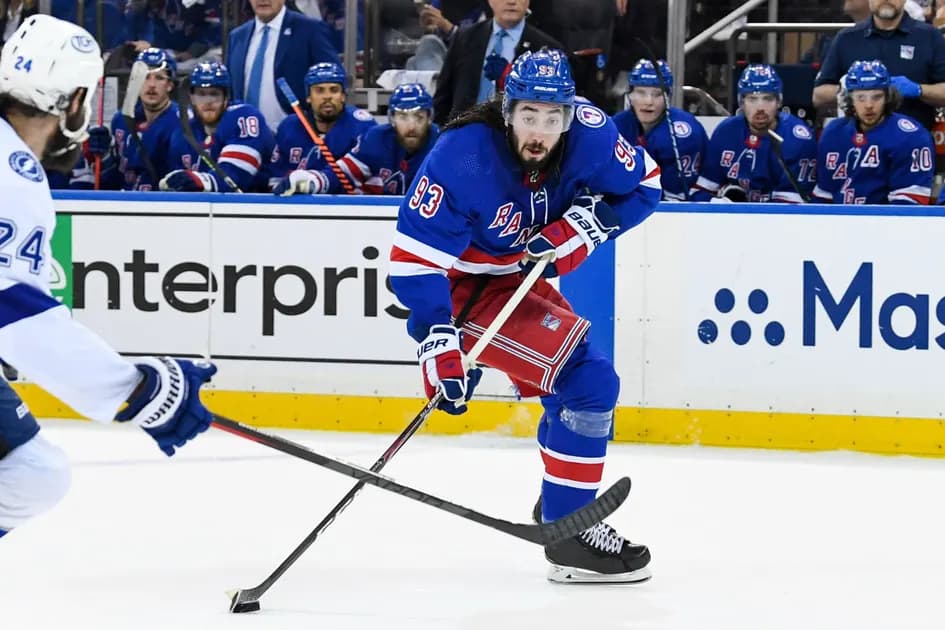 NHL Tampa Bay Lightning vs New York Rangers same game parlay (+650 odds): Mika Zibanejad finds the net