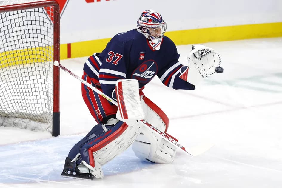 NHL Best Bets for Saturday: Expert Hockey Predictions for Today's Games - Hellebuyck stays hot
