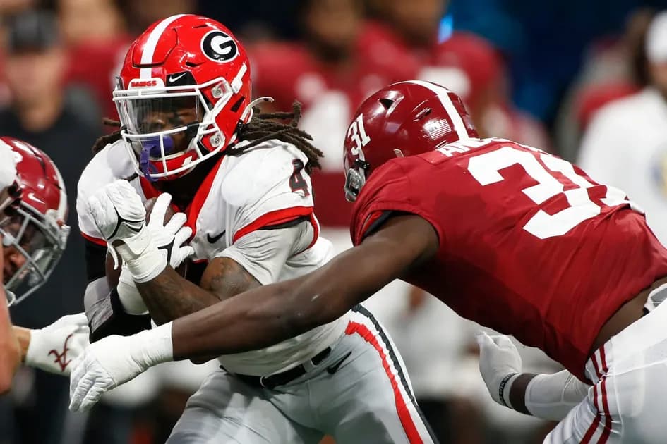 Looking ahead to the College Football Playoff National Championship: Georgia Bulldogs vs Alabama Crimson Tide