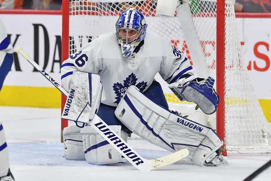 Monday's NHL mega parlay (+1054): Toronto and Tampa Bay square off in a must-watch game