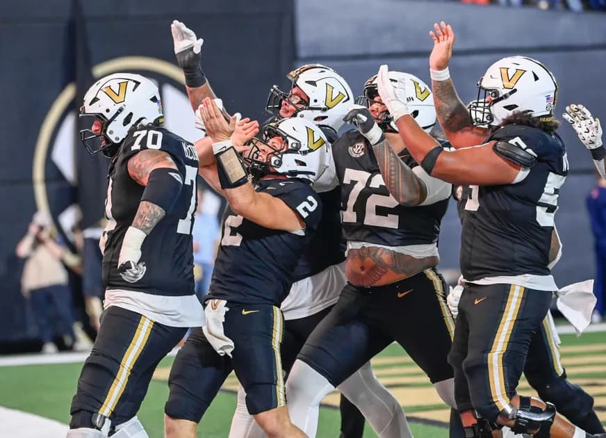 College Football Week 13 opening lines, odds and best bet: Vanderbilt rested and ready for postseason push
