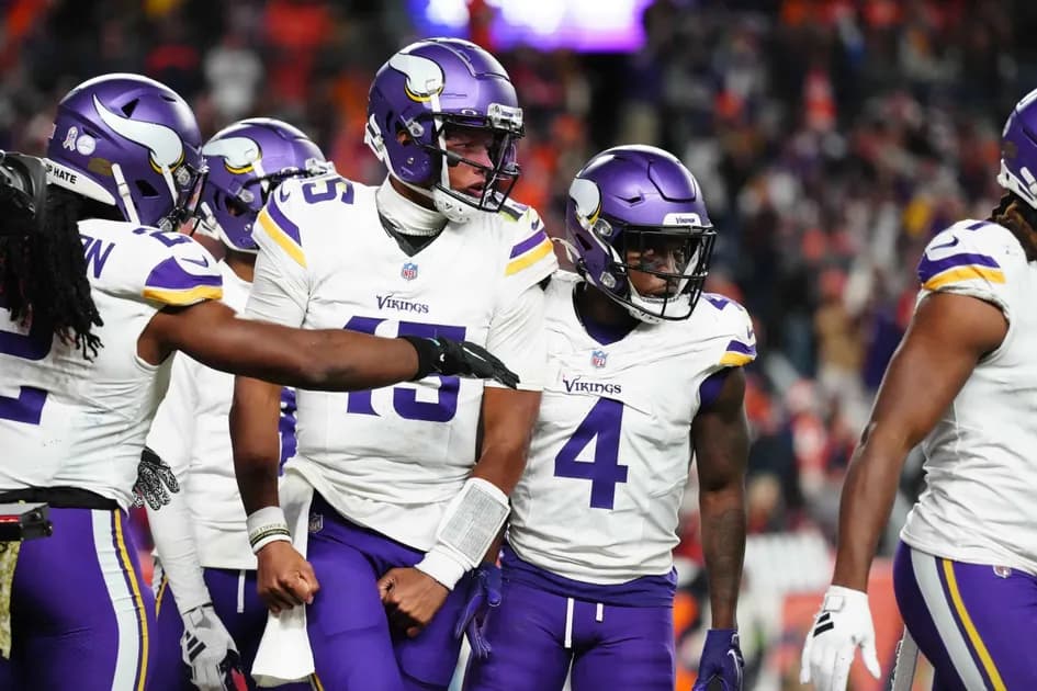 NFL Monday Night Football Chicago Bears vs Minnesota Vikings Same Game Parlay at +1147 odds