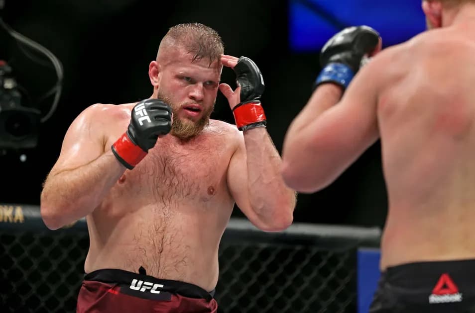 UFC Fight Night 218: Derrick Lewis vs Serghei Spivac picks, predictions and best bets: Tybura continues his impressive stretch