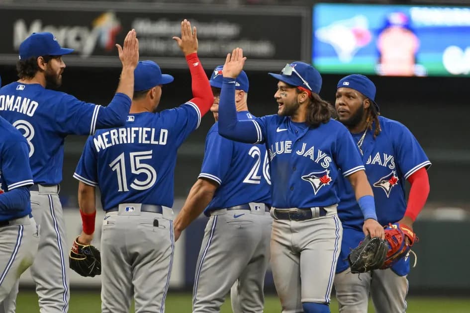 MLB Saturday parlay at mega (+935) odds today 4/1: Another big Blue Jays win