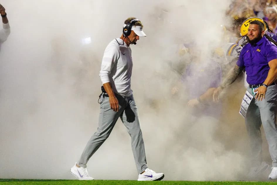 College Football Week 3 Opening Lines, Odds & Best Bets: Lane Kiffin Returns to Oxford