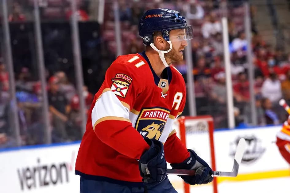 Best player props for Saturday's NHL slate: Huberdeau can continue to climb points ladder