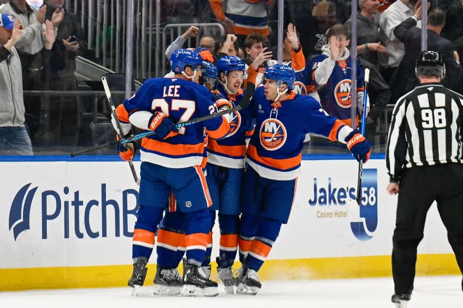 Rangers vs Islanders Parlay Picks: Expert NHL Same Game Parlay at +485 odds