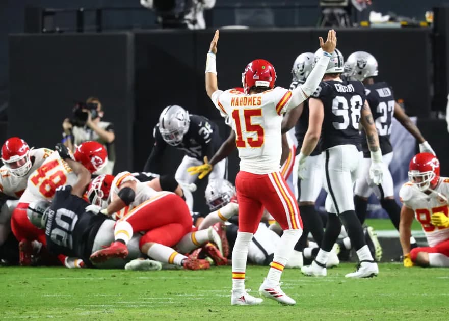 Chiefs unconvincing but get the job done for crucial Sunday Night win