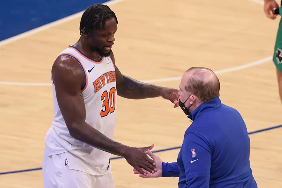 NBA Thursday three-team mega parlay (+1784 odds): Knicks defend MSG