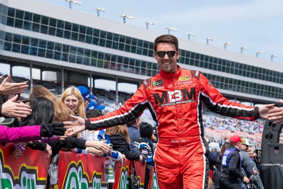Drivers showcase their talent in the eNASCAR Pro Series