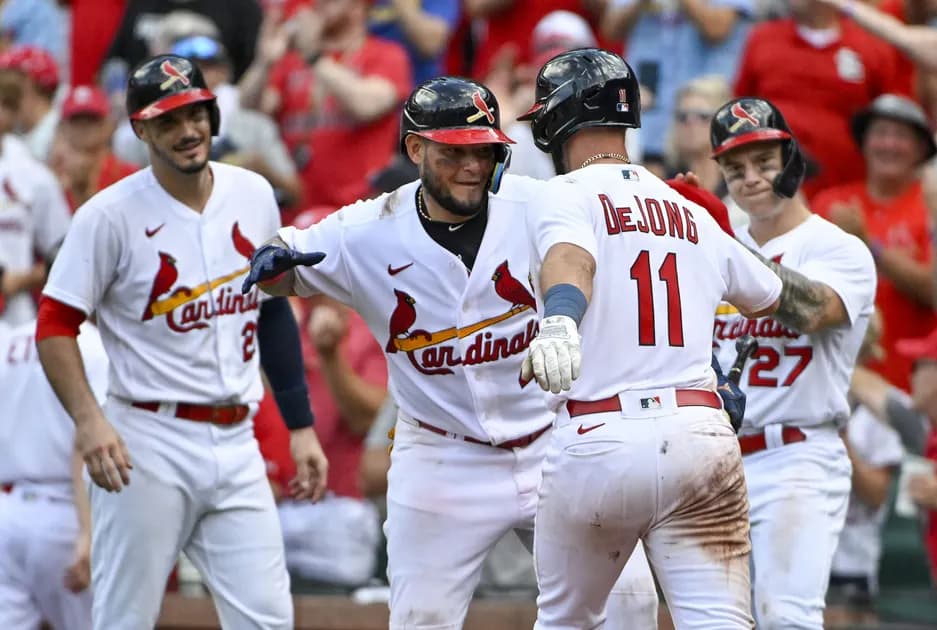 MLB Friday parlay at mega (+877 odds) today 9/30: Cardinals dominate at home