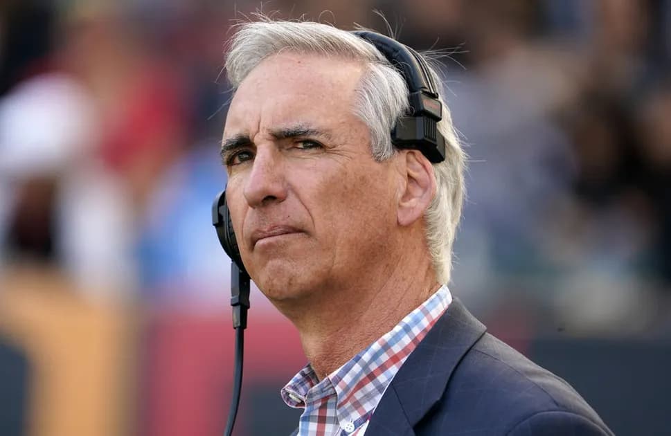 Former XFL commissioner Oliver Luck sues owner Vince McMahon