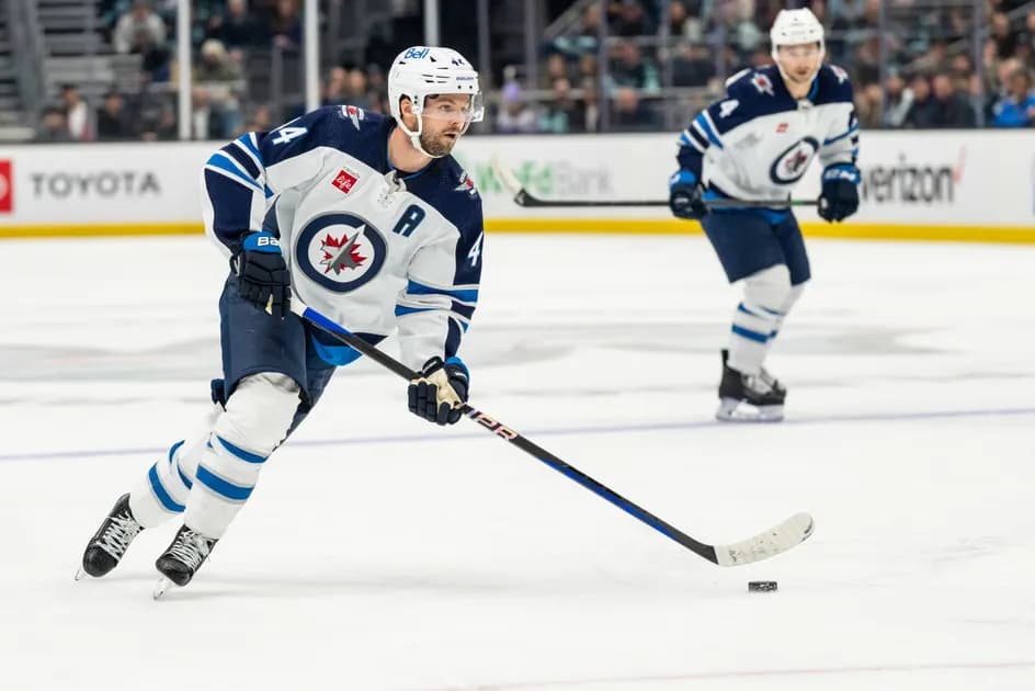 Best NHL prop bets for today, 12/2 - Josh Morrissey fuels Jets