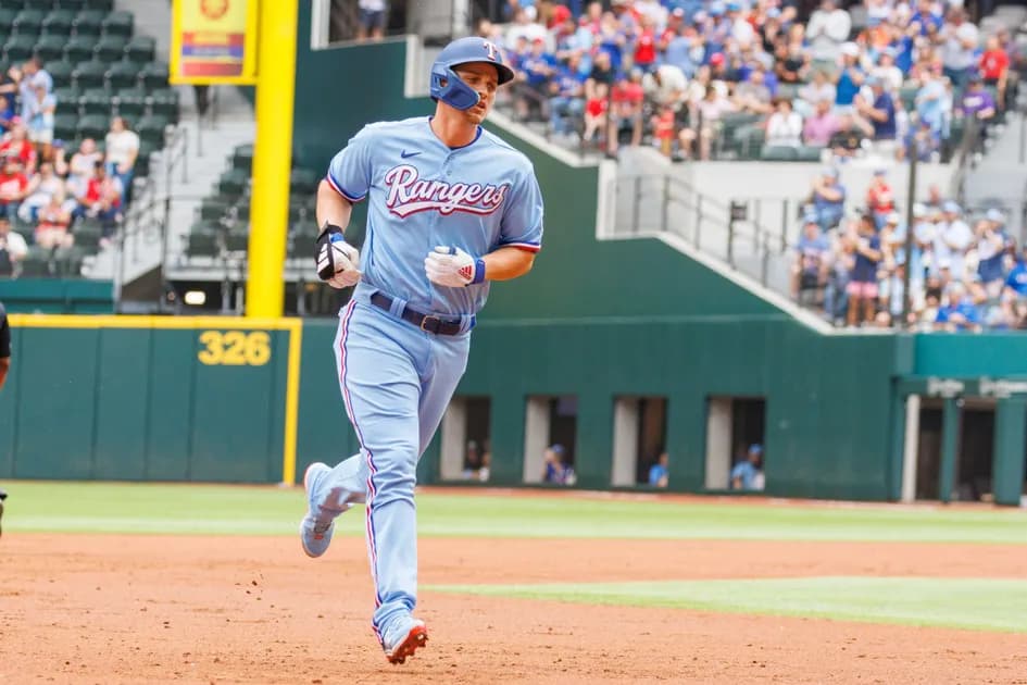 MLB Monday parlay at mega (+937) odds today 5/22: Rangers run away with a win