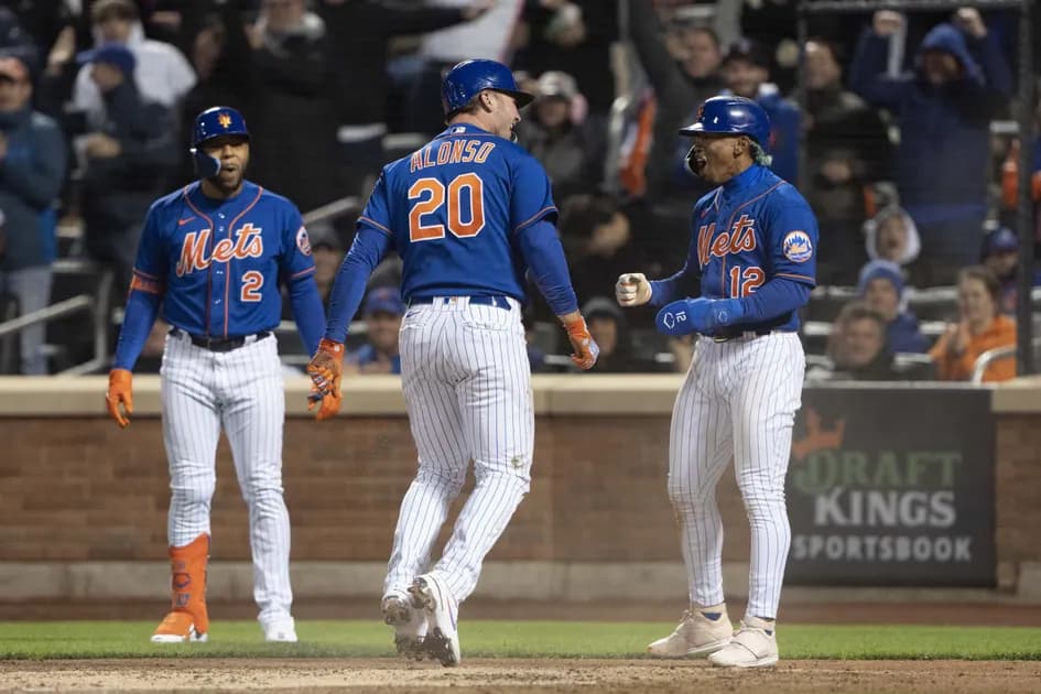 MLB Monday mega parlay (+1059 odds) today 8/1: Mets maul Corbin