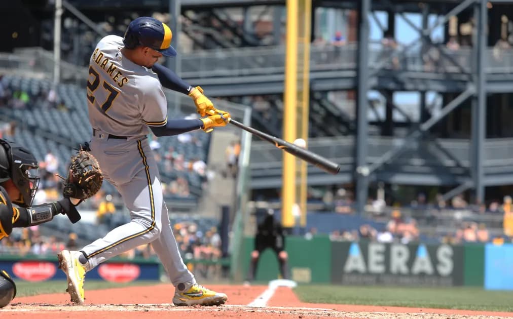 MLB Pittsburgh Pirates vs Milwaukee Brewers same game parlay at (+330 odds) today 7/8 - Willy Adames goes wild