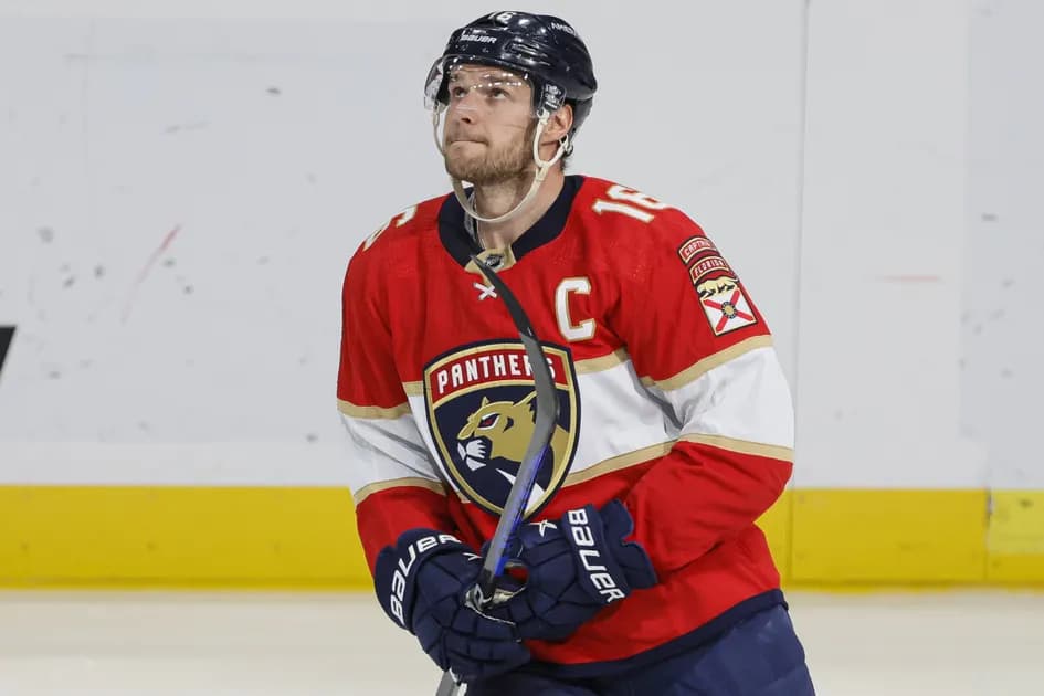 Best NHL prop bets for today, 4/19 - Aleksander Barkov battles through Boston