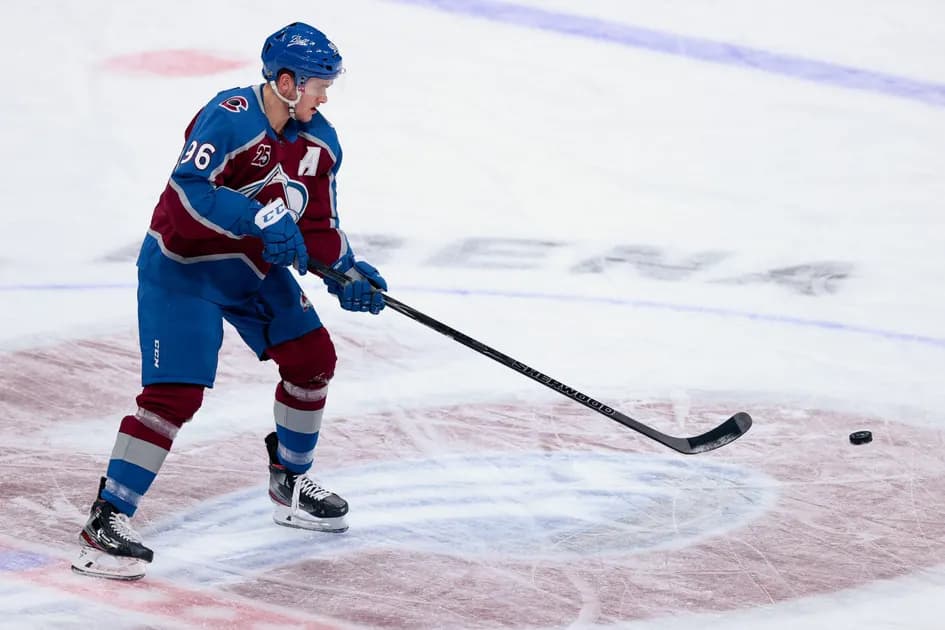 Best player prop bets for Sunday's NHL slate: Rantanen to keep Colorado first in West