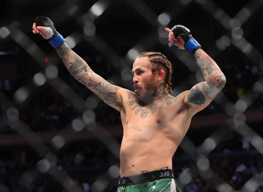 UFC on ESPN 41: Marlon Vera vs Dominick Cruz four-fight parlay (+404 odds) Vera and Cruz to go five rounds