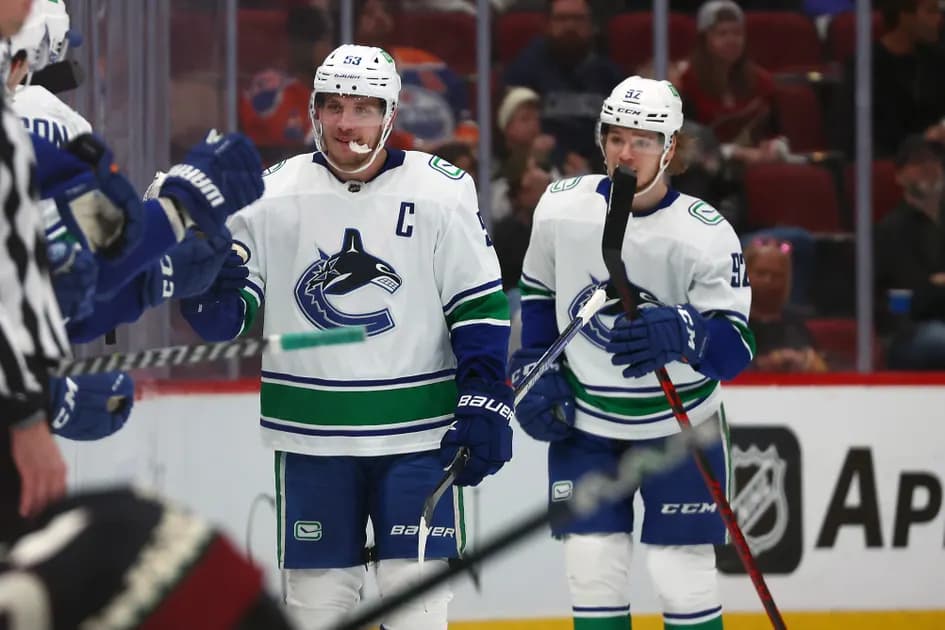 Best player props for Saturday's NHL slate: Bo knows how to score