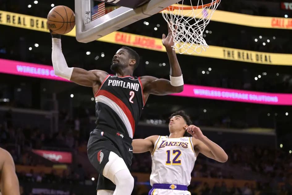 Today's Best NBA Prop Bet Picks & Predictions, Saturday 2/1: Ayton shines against the Suns