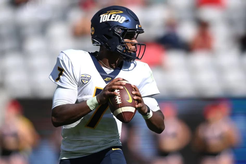 College Football Week 11 parlay at mega +612 odds for Wednesday 11/8: Toledo rolls under the lights