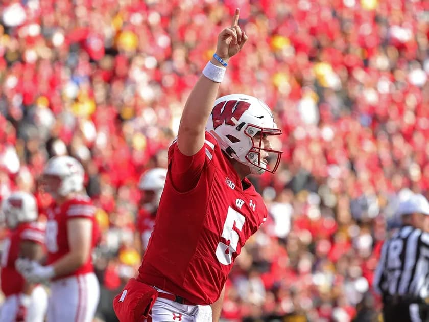 Best sportsbook promotions and odds boosts for Saturday: NBA, College Football and NHL