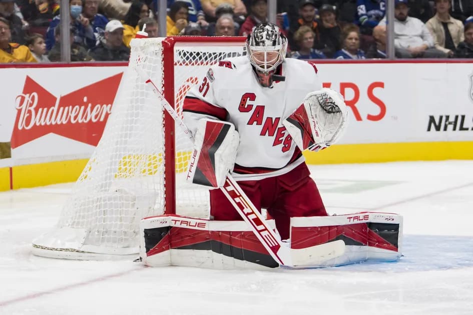 Florida Panthers vs Carolina Hurricanes NHL predictions, picks, odds & spreads: Tired teams enter battle again