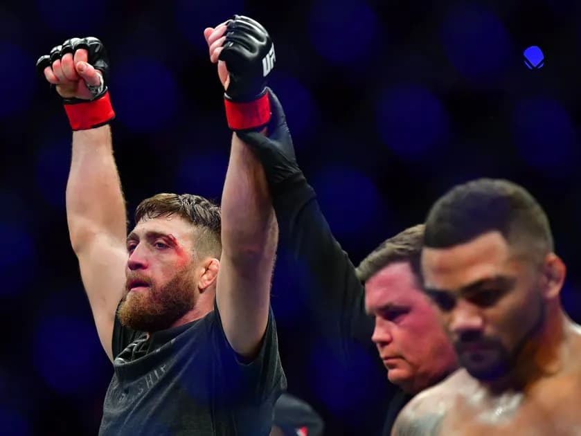UFC on ESPN 65: Josh Emmett vs. Lerone Murphy picks, predictions and best bets: Tavares and Meerschaert Ends Quickly
