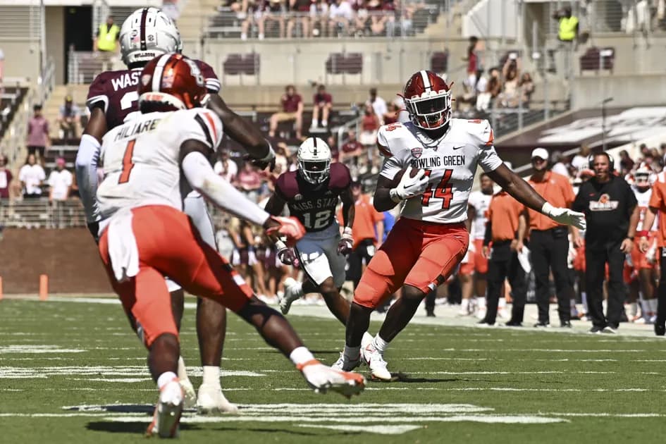 College football Week 11 Wednesday parlay picks at mega (+845) odds: Let's go Bowling!