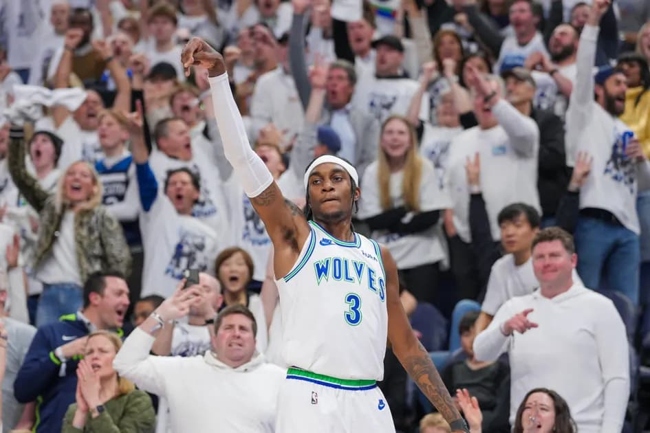 Today's Best NBA Player Prop Pick & Odds, Saturday 5/4: Jaden McDaniels steps up on offensive end