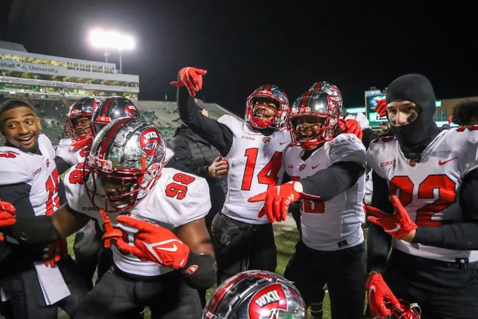 Best underdog bets for the first weekend of college football bowl season