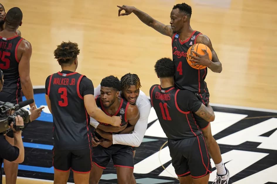 Jared Smith’s NCAA Tournament Sweet 16 best bets: Cougars outclass 'Cats