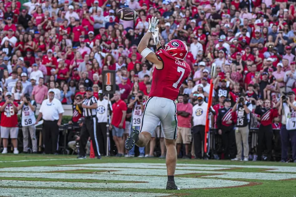 College Football Week 12: Tennessee Volunteers vs Georgia Bulldogs Same Game Parlay: Bulldogs control first half at +510 odds