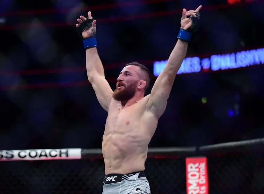 UFC 298: Alexander Volkanovski vs Ilia Topuria predictions & four-fight parlay (+338 odds): Merab Dvalishvili secures significant win