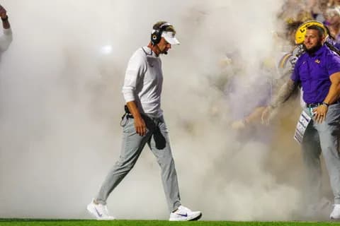 College Football Week 3 Opening Lines, Odds & Best Bets: Lane Kiffin Returns to Oxford