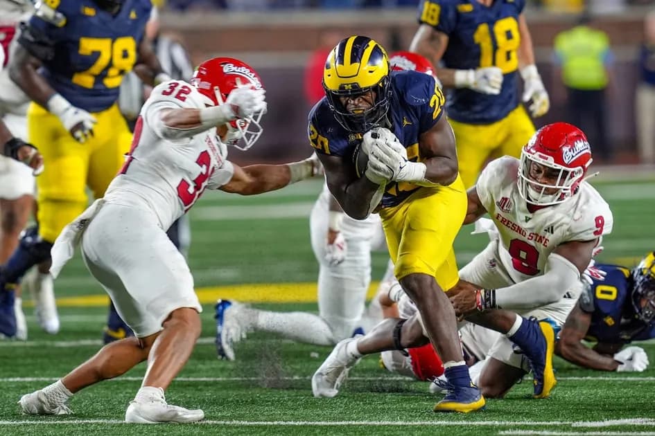 College Football Week 2: Texas Longhorns vs Michigan Wolverines Same Game Parlay: Mullings and Loveland feature in Wolverine offense (+540 odds!)