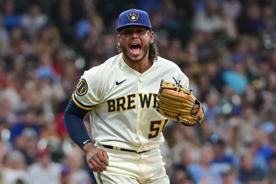 MLB Saturday parlay at mega +940 odds today 7/6: Back the Brew Crew against James Paxton